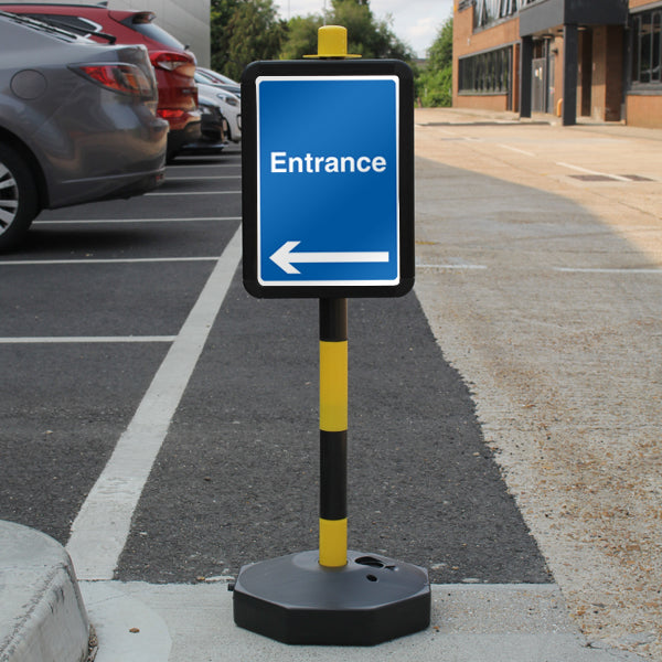 Temporary Signpost – Entrance – Blue Arrow Left
