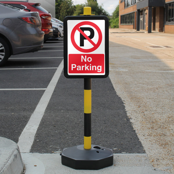 Temporary Signpost – No Parking – Prohibition Symbol With ‘P’