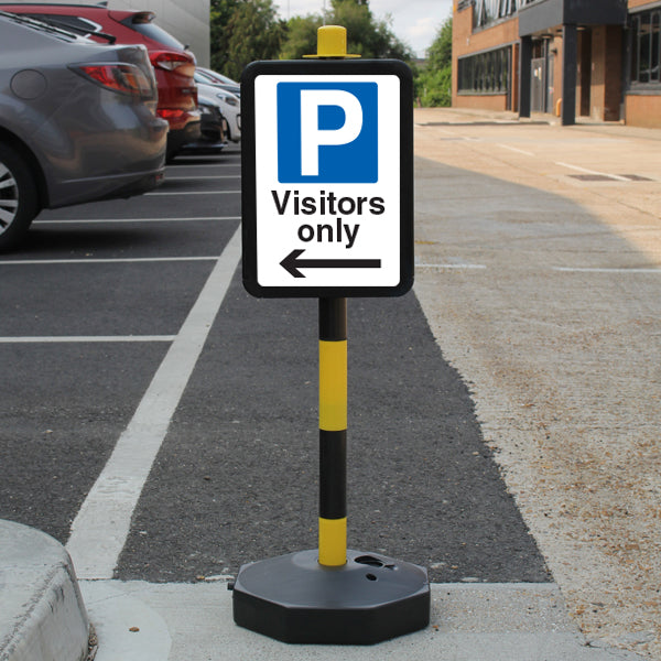 Temporary Signpost – Visitors Only – Mandatory Blue Parking – Arrow Left