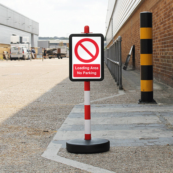 Temporary Signpost – Loading Area No Parking