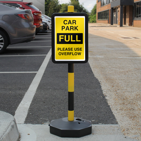 Temporary Signpost – Car Park Full with Black Text Box