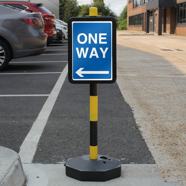 Temporary Signpost – One Way – Arrow Left
