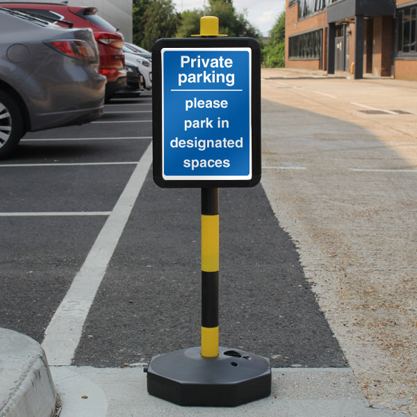 Temporary Signpost – Private Parking Please Park In Designated Spaces – Blue