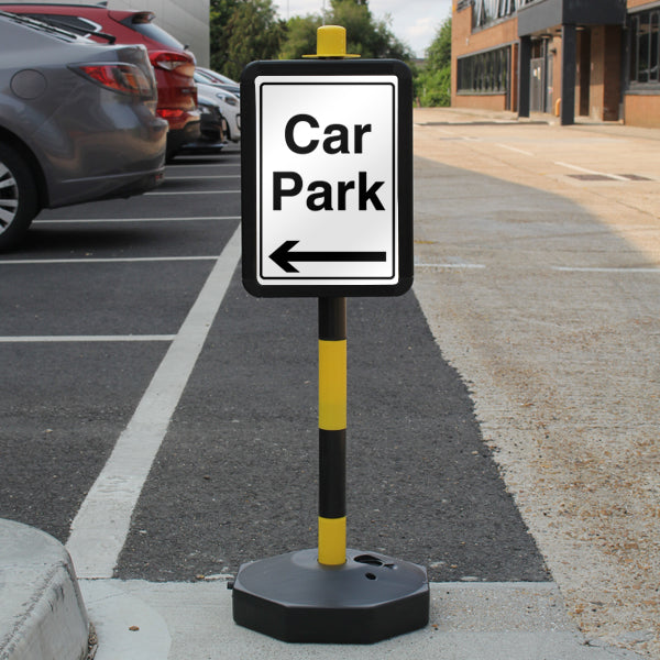 Temporary Signpost – Car Park – Arrow Left